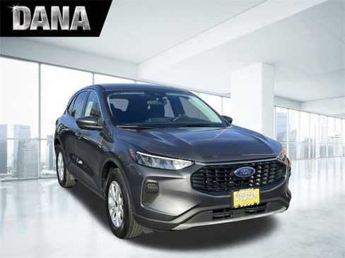 Certified 2023 Ford Escape Active w/ Tech Pack #2 image 1