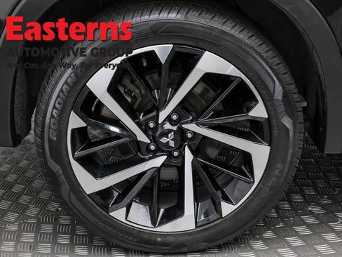 Used 2023 Mitsubishi Outlander SE image 31