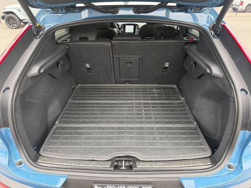 Used 2023 Volvo C40 P8 Recharge Plus w/ Protection Package Premier AWD/4WD image 41