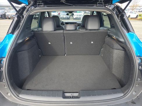 Used 2025 Nissan Kicks SR w/ SR Premium Package image 17