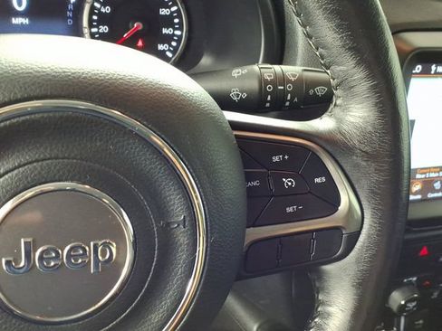 Used 2021 Jeep Renegade Limited AWD/4WD image 22