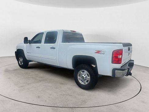 Used 2012 Chevrolet Silverado 2500 LT w/ Interior Plus Package AWD/4WD image 4