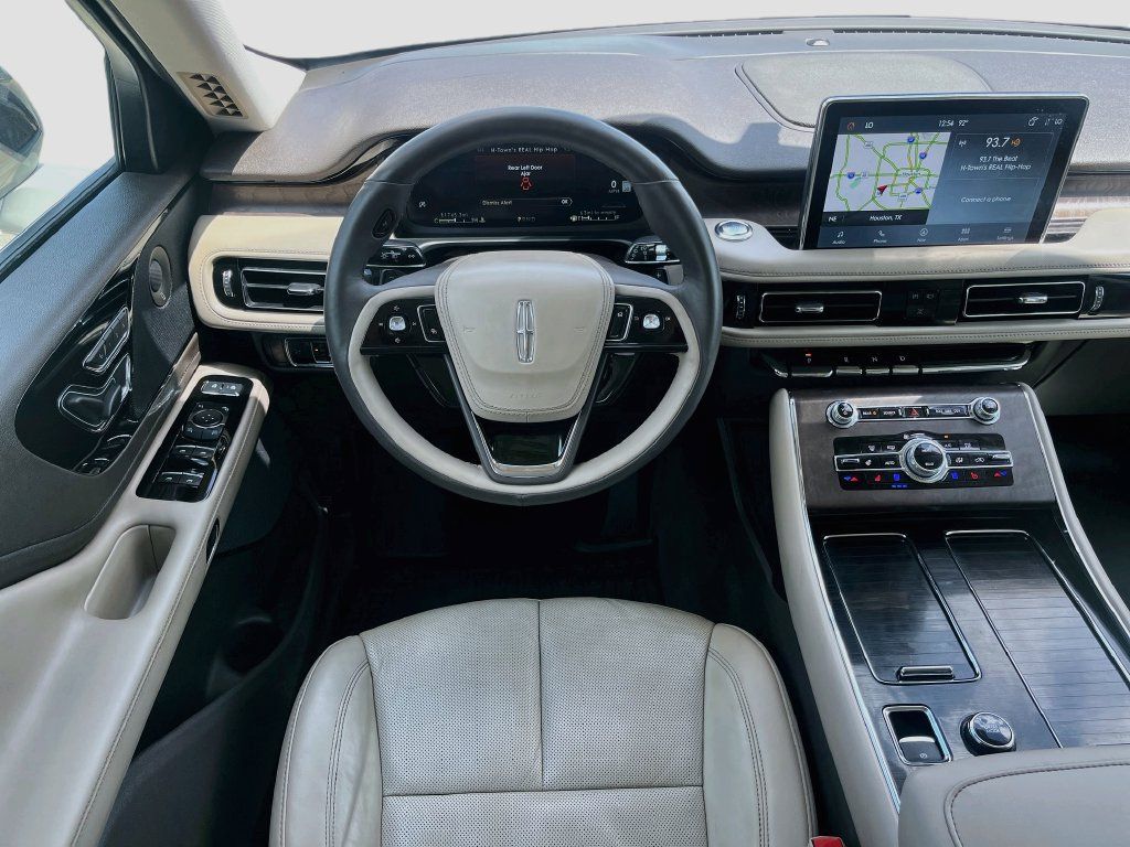 Used 2024 Lincoln Aviator Reserve w/ Equipment Group 201A RWD image 24