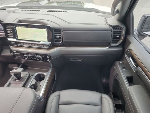 Certified 2025 Chevrolet Silverado 1500 LT Trail Boss w/ Convenience Package II AWD/4WD image 29