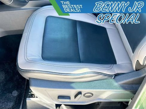 Used 2023 Ford Bronco Wildtrak image 18