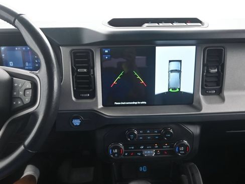 Used 2024 Ford Bronco Outer Banks AWD/4WD image 27