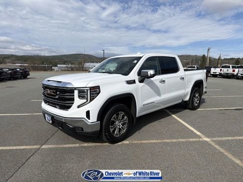 Used 2025 GMC Sierra 1500 SLT AWD/4WD image 1