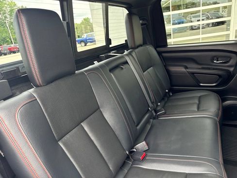Used 2024 Nissan Titan PRO-4X w/ Pro-4x Convenience Package AWD/4WD image 37