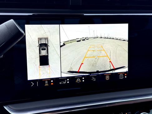 Used 2024 GMC Sierra 2500 Denali Ultimate image 37