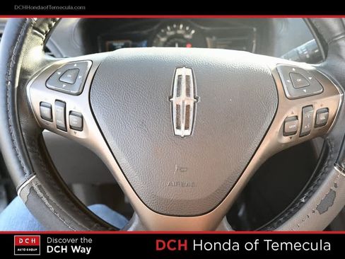 Used 2015 Lincoln MKX FWD w/ Equipment Group 101A image 9