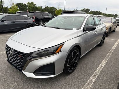 Used 2024 Nissan Altima 2.5 SR
