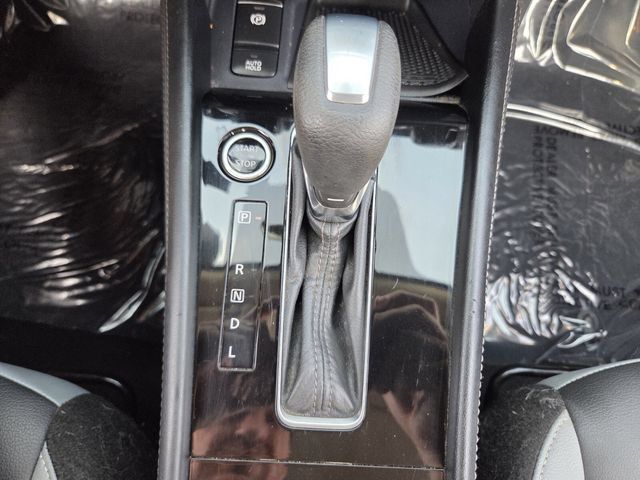Used 2023 Nissan Kicks SR w/ SR Premium Package FWD image 25
