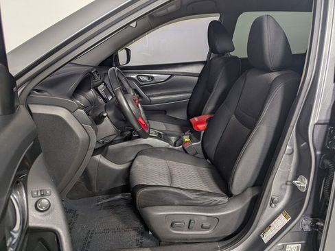Used 2018 Nissan Rogue SV w/ Premium Package AWD/4WD image 14