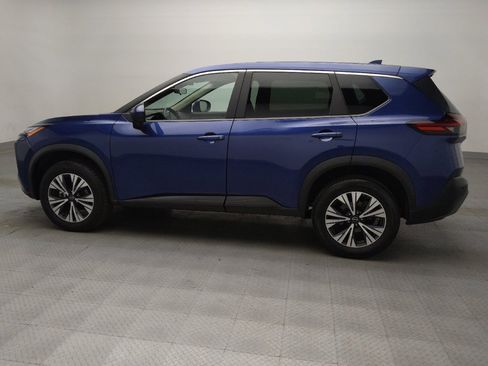 Used 2023 Nissan Rogue SV FWD image 3