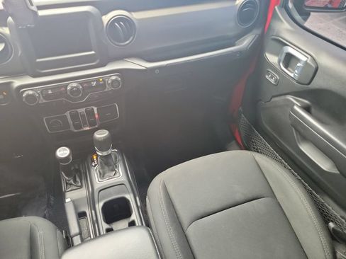 Used 2021 Jeep Gladiator Sport AWD/4WD image 20