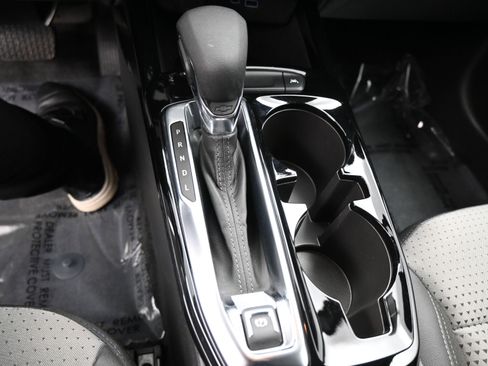 Used 2025 Chevrolet Trax LT w/ Driver Confidence Package image 14