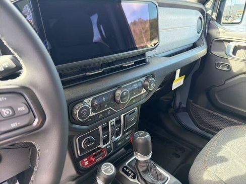 New 2026 Jeep Gladiator Willys image 14