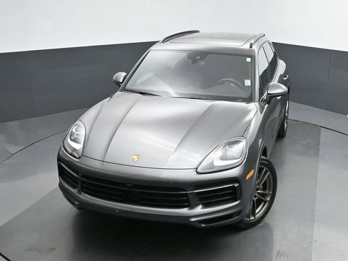 Used 2023 Porsche Cayenne AWD/4WD image 41
