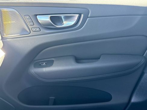 New 2026 Volvo XC60 B5 Ultra w/ Climate Package image 21