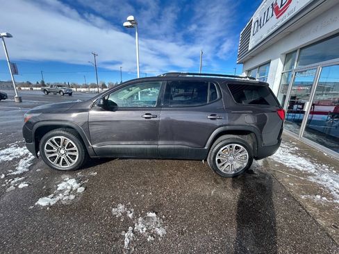 Used 2017 GMC Acadia SLT image 9