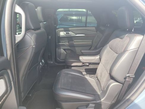 Used 2025 Ford Explorer ST w/ Sun And Sound Package RWD image 13