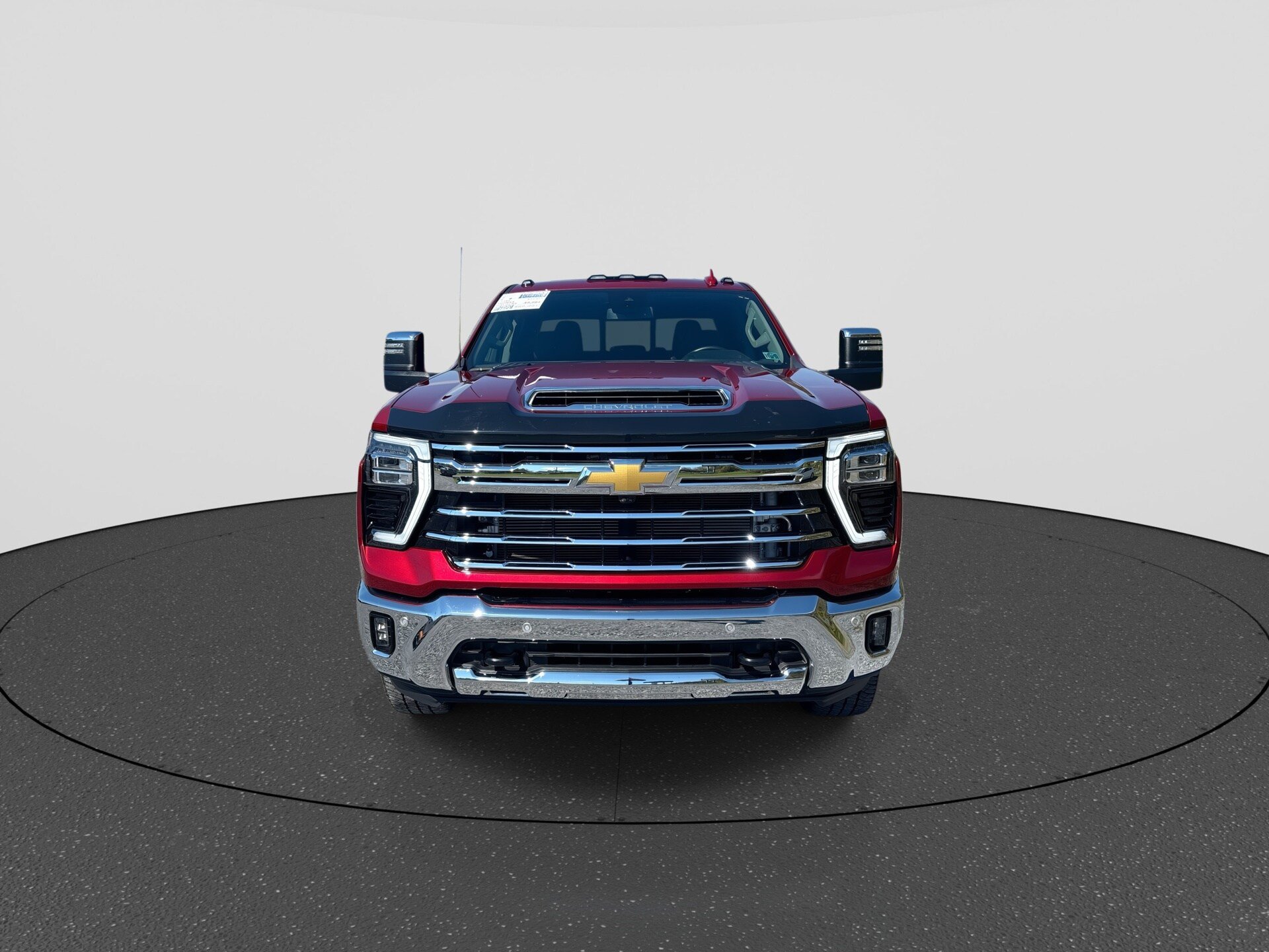 Used 2025 Chevrolet Silverado 2500 LTZ w/ LTZ Convenience Package AWD/4WD image 3