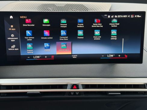 Used 2023 BMW iX xDrive50 w/ Ultimate Package 2 AWD/4WD image 29