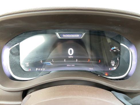 New 2025 RAM 2500 Laramie image 22