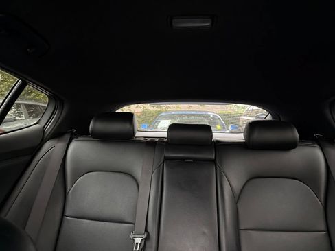 Used 2019 Kia Stinger GT1 RWD image 28