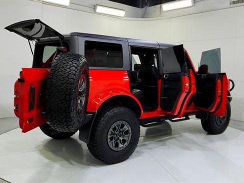 Used 2024 Ford Bronco Badlands AWD/4WD image 32