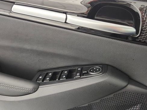 Used 2023 Kia Seltos EX image 15