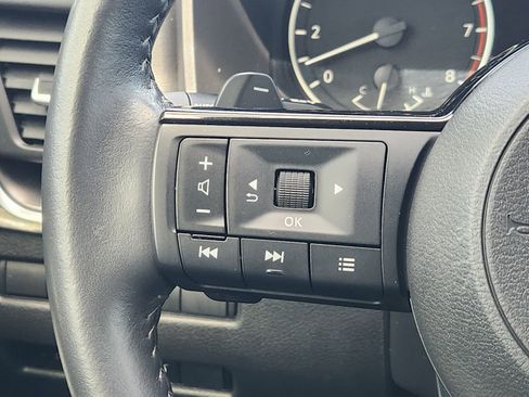Used 2023 Nissan Rogue SV AWD/4WD image 31