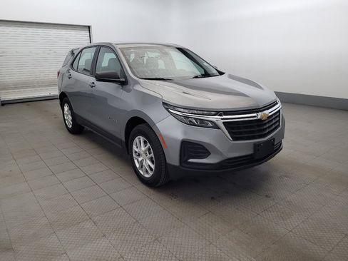 Used 2023 Chevrolet Equinox LS AWD/4WD image 13