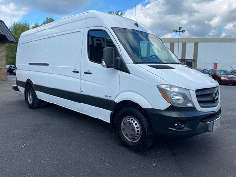 Used 2014 Mercedes-Benz Sprinter 3500 image 3