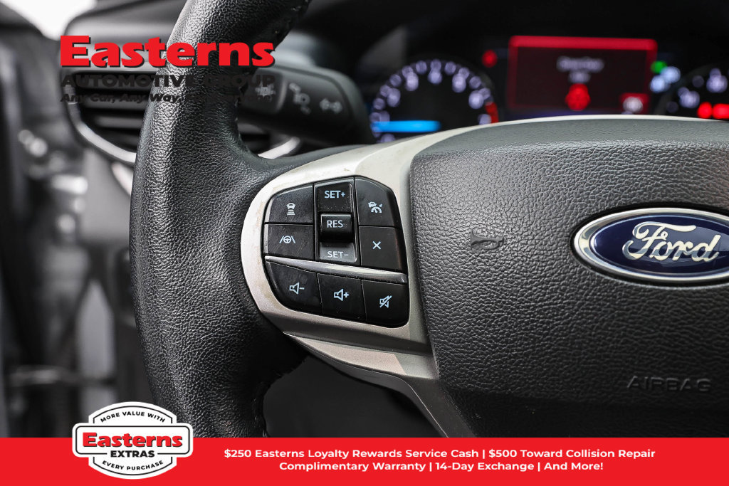 Used 2023 Ford Explorer XLT w/ Equipment Group 202A AWD/4WD image 16