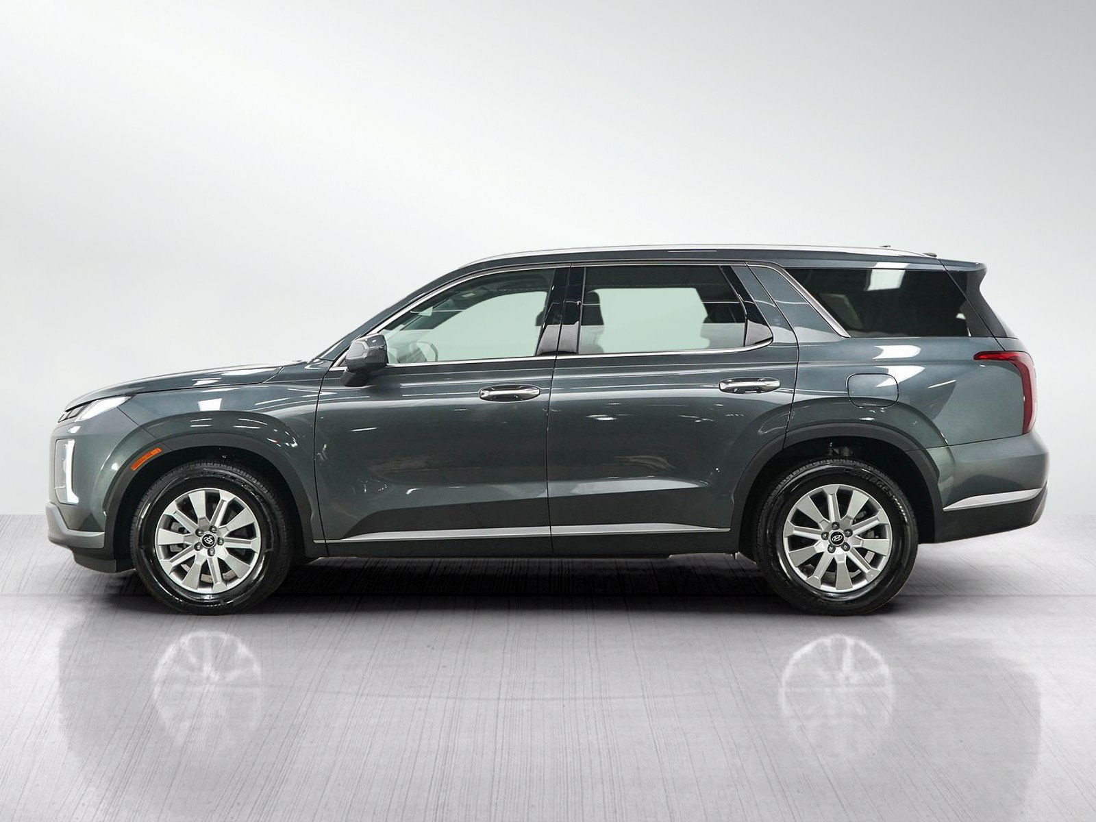 Used 2025 Hyundai Palisade SEL AWD/4WD image 2