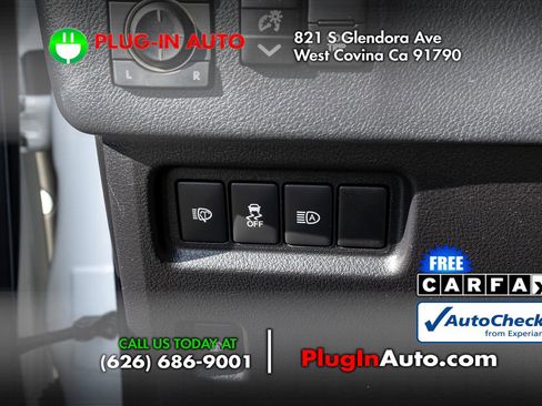 Used 2020 Lexus GX 460 Premium w/ Premium Package image 25