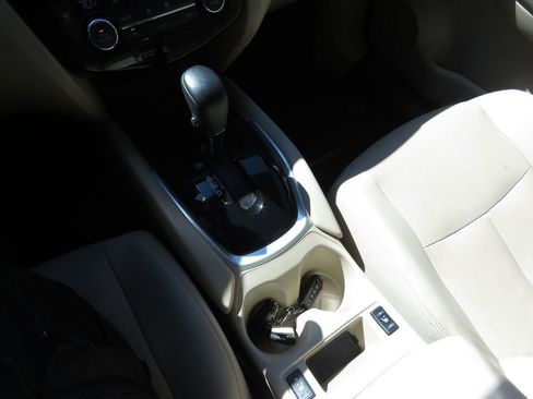 Used 2016 Nissan Rogue SL w/ SL Premium Package AWD/4WD image 24