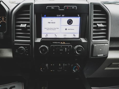 Used 2019 Ford F150 XLT image 3