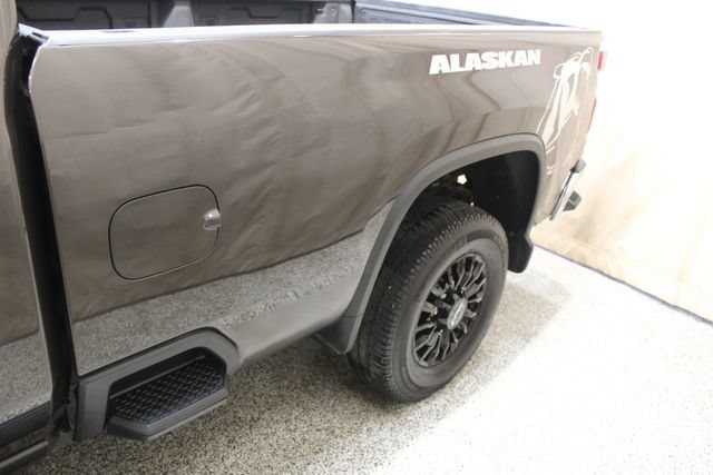 Used 2021 Chevrolet Silverado 3500 LT w/ Convenience Package AWD/4WD image 6