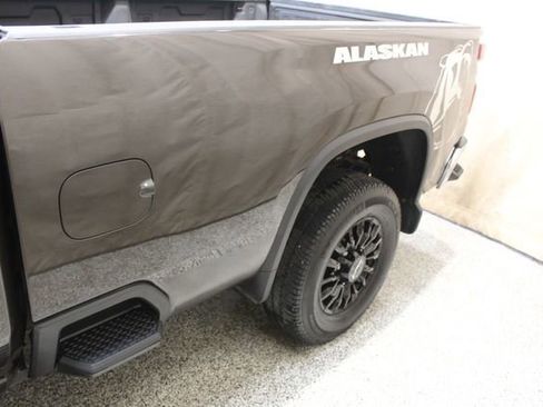 Used 2021 Chevrolet Silverado 3500 LT w/ Convenience Package image 6