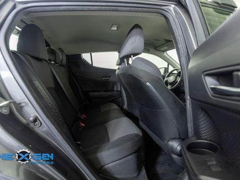 Used 2021 Toyota C-HR LE FWD image 34