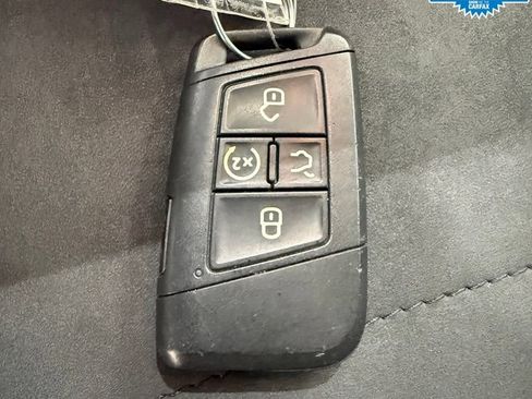 Certified 2022 Volkswagen Taos SE w/ IQ.Drive SE Package FWD image 23