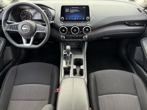 Used 2025 Nissan Sentra SV image 10