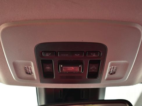 Used 2022 Toyota Camry XSE FWD image 35