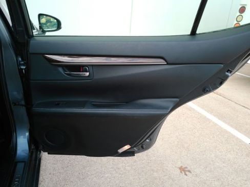 Used 2015 Lexus ES 350 image 26