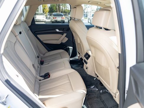 Used 2025 Audi Q5 2.0T Premium Plus image 8