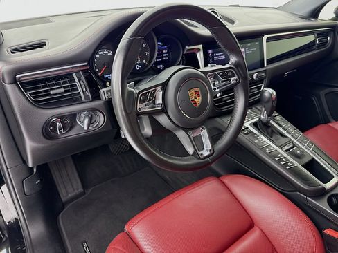 Used 2020 Porsche Macan AWD/4WD image 4