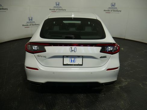 Used 2023 Honda Civic Sport Touring image 5