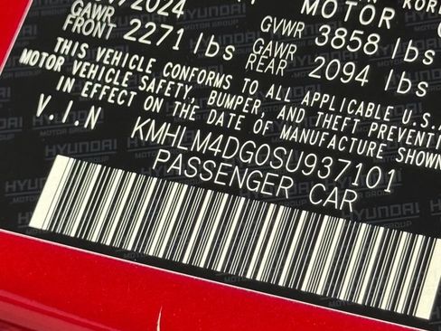 Used 2025 Hyundai Elantra Sport FWD image 47